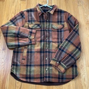 Rolla’s snap button fleece insulated heavyweight shirt.